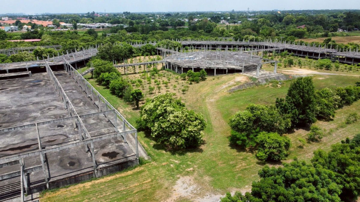 รูป ขายที่ดิน 57 ไร่ ติดถนนเลี่ยงเมืองพิษณุโลก ใกล้สนามบิน ถมสูง 3 เมตร ราคา 150 ล้านบาท - รูปที่ 5/5