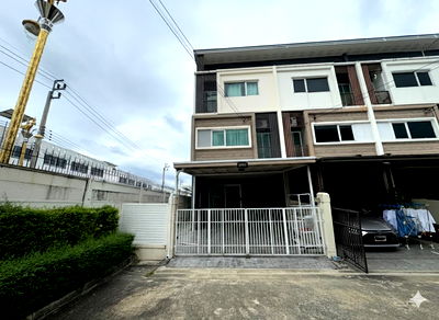 เช่าทาวน์โฮม ถนนกิ่งแก้ว : Townhome for rent: Patio Bangna-Wongwaen (SPSAD3623)