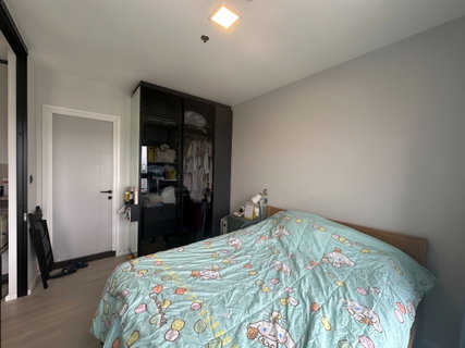 รูปภาพ The Key MRT Phetkasem 48【𝐑𝐄𝐍𝐓】🔥Decorated in a clean, modern style, the dark wood furniture matches the entire room. 🔥 Contact Line ID: @hacondo