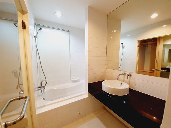 picture 🔔New🔔 For rent! Newly renovated room with bathtub on 21st floor, unblocked view at Ideo Mix Sukhumvit 103 - 7/19