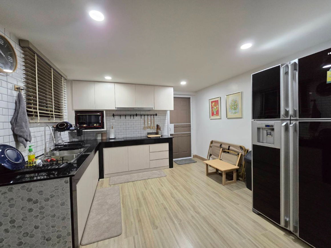 รูป ให้เช่าบ้านเดี่ยวสองชั้น 3 ห้องนอน 3 ห้องน้ำ 1 ห้องรับแขก 2 ห้องครัว 2-3 ที่จอดรถ - รูปที่ 11/29