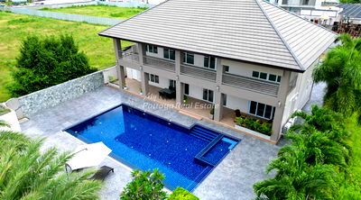 ขายบ้านเดี่ยว : HE0028 - ขายบ้านวิลล่า 5 ห้องนอน ทุ่งกลม ตาลหมัน