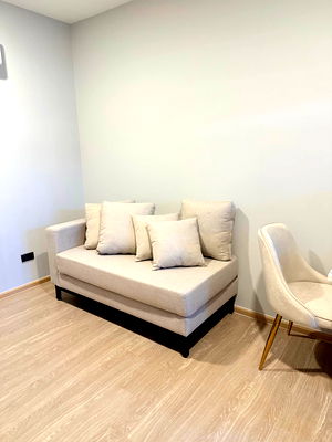 Condos for rent Ratchadapisek 19 : MRT ratchada 500 m Price  15,000 Baht Condo The Moment Ratchada 19 ( Rental )