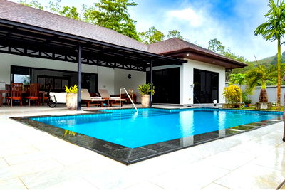 บ้านเดี่ยว กระบี่ : [920281017-29] ขายบ้านเดี่ยวหลังใหญ่รวมที่ดินเปล่าพร้อมสระว่ายน้ำ