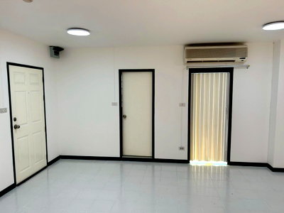 Condos for sale : ✅ S-LCLP136 ✅ Line : @p2nproperty