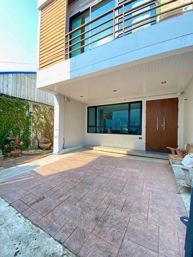 3-bed townhouse for sale, 200 sqm, 32 sq wah, Bueng Kum
