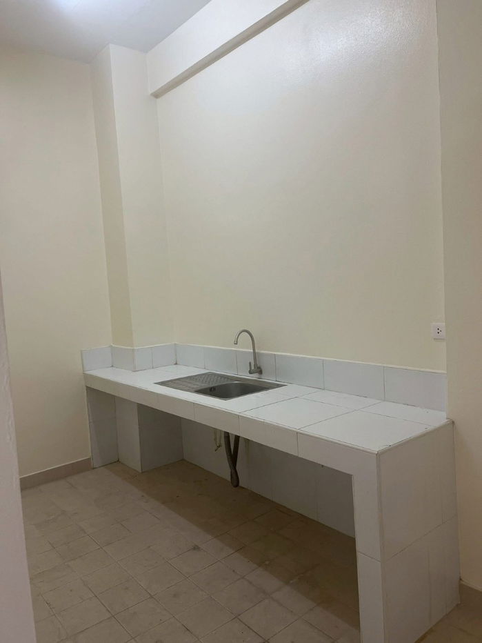 รูป 🏡ให้เช่าทาวน์เฮ้าส์กว้าง ทำเลดีมาก ใกล้ BTS พระโขนง–อ่อนนุช เดินไปรถไฟฟ้าได้จริง! 3 ห้องนอน 3 ห้องน้ำ พร้อมแอร์ ปั๊มน้ำ - รูปที่ 3/8