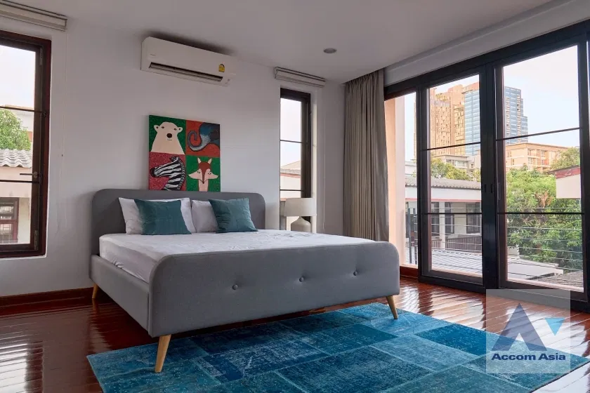 รูป 🔼🔽 AccomA 📩 Private Swimming Pool,Fully Furnished 4 BR House in Khlong Tan Nuea (96338) - รูปที่ 18/20