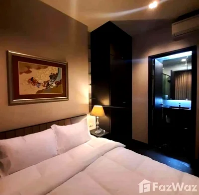 Condos for sale : 1 Bed 1 Bath 8F walkable to BTS Asok MRT Sukhumvit Edge sv23 5883849