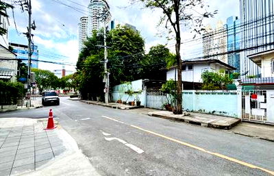 ที่ดิน BTS ช่องนนทรี : ขาย ที่ดิน ติดถนนใหญ่นราธิวาส        เนื้อที่ 1 งาน 81 ตรว