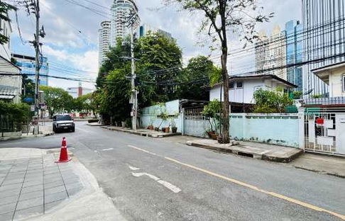 ขาย ที่ดิน ติดถนนใหญ่นราธิวาส        เนื้อที่ 1 งาน 81 ตรว