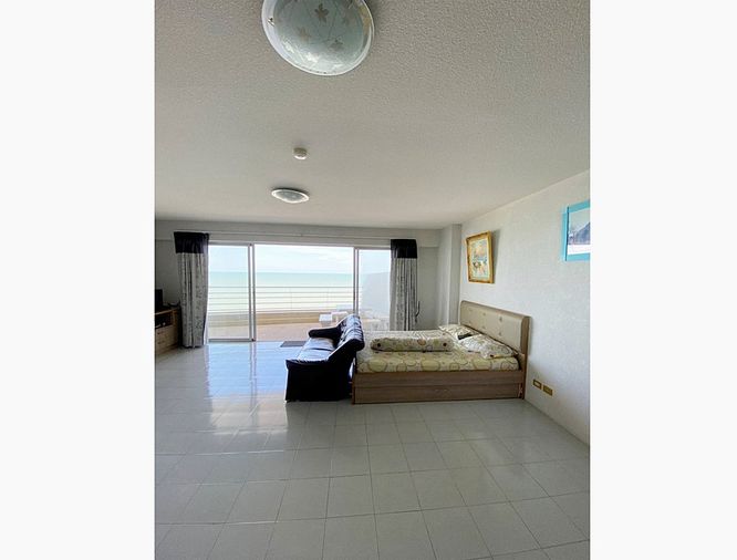Call : 094-161-5199 Sandy Beach Condo แซนดี้ บีช คอนโด ติดหาดชะอำ (หาดส่วนตัว) ห้องใหญ่ 72 ตารางเมตร ชั้น15 วิวทะเล 180 องศา ตกแต่งพร้อมอยู่