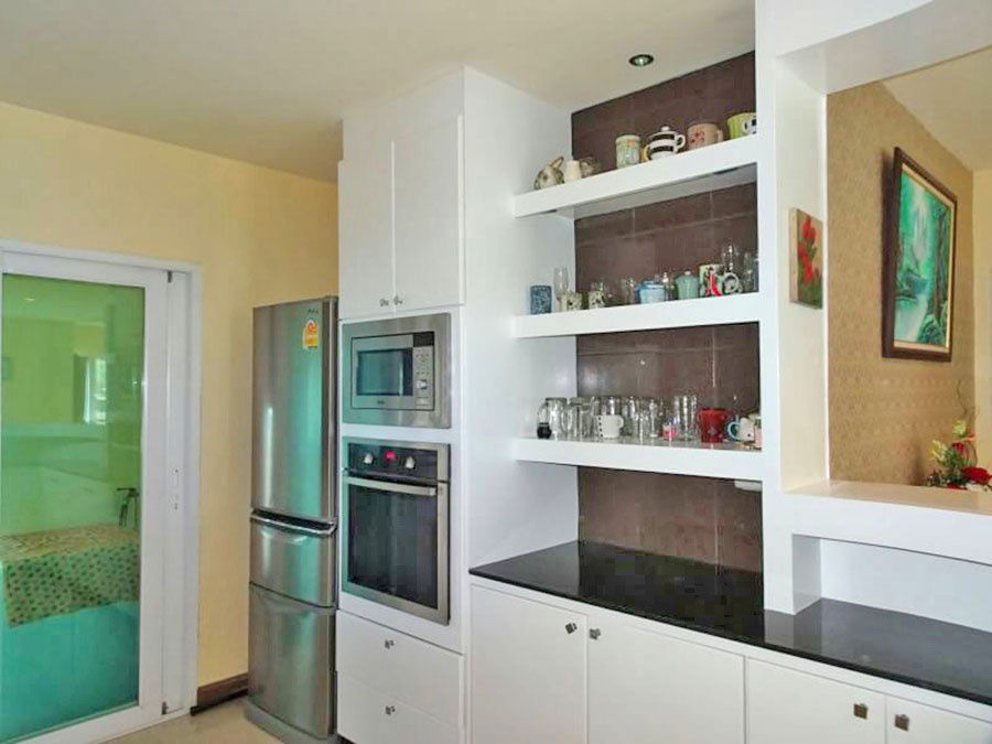 picture A house two storey for rent with 4 bedrooms,4 toilets and 1 kitchen. - 12/12