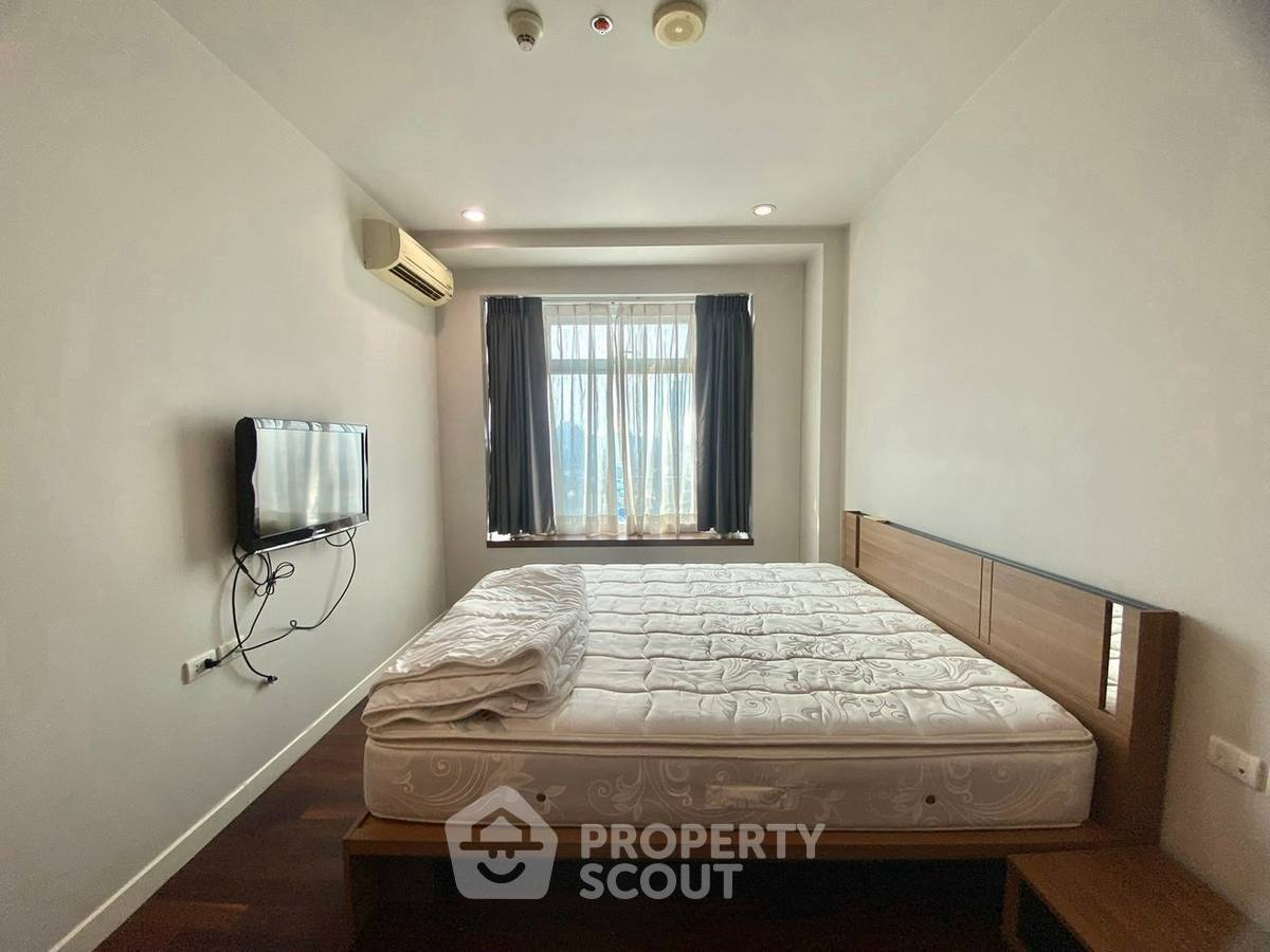 picture 1-BR Condo at Circle Condominium near MRT Phetchaburi (ID 2440365) - 5/11
