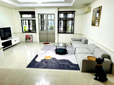 เช่าทาวน์โฮม แอร์พอร์ต ลิงค์ มักกะสัน : ให้เช่าทาวน์โฮมหรู สุขุมวิท 31 - อโศก - พร้อมพงษ์