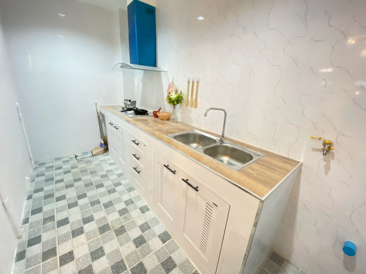 รูป ทาวน์เฮ้าส์ รีโนเวทใหม่ หมู่บ้าน เค.ซี.รามอินทรา 1 ซอยย่อย17 สามวาตะวันตก คลองสามวา แถมเฟอร์นิเจอร์ พร้อมอยู่ - รูปที่ 10/17