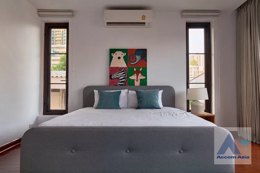 รูป 🔼🔽 AccomA 📩 Private Swimming Pool,Fully Furnished 4 BR House in Khlong Tan Nuea (96338) - รูปที่ 19/20