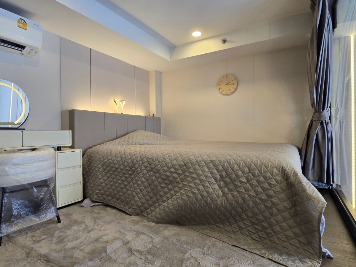 picture Park Origin Chula Samyan【𝐒𝐄𝐋𝐋 & 𝐑𝐄𝐍𝐓】🔥Warm, elegant tones, built-in wood furniture, and soft orange lighting.🔥 Contact Line ID: @hacondo - 1/11