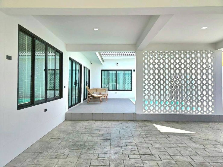 รูป ปล่อยเช่าพลูวิลล่าพร้อมเฟอร์ฯ พร้อมดาดฟ้าสำหรับปาร์ตี้ พลูวิลล่าขนาดใหญ่ ที่ดินกว้าง โซนหางดง ใกล้กาดฝรั่ง , โรงเรียนนานาชาติลานนา  - รูปที่ 4/30