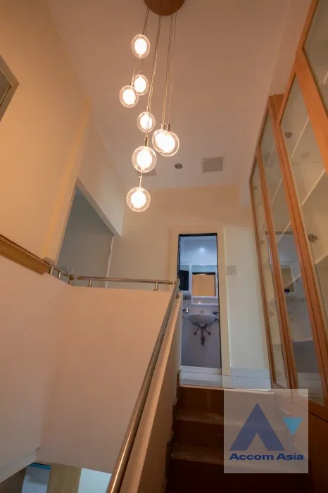 picture 🔼🔽 AccomA 📩 Furnished home designed for home office use in Phra Khanong (AA42943) - 5/20