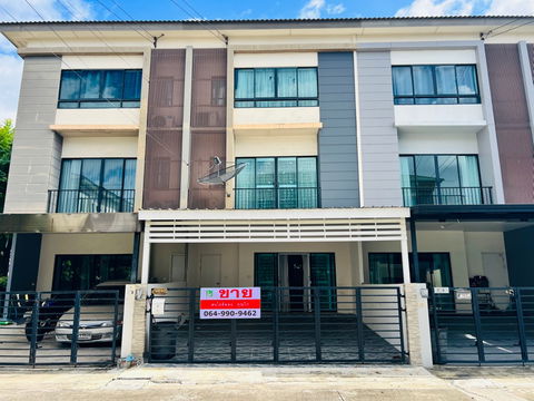 ￼ ขายทาวน์โฮม 3 ชั้น  เดอะ คอนเนค อัพ 3 เฉลิมพระเกียรติ 67