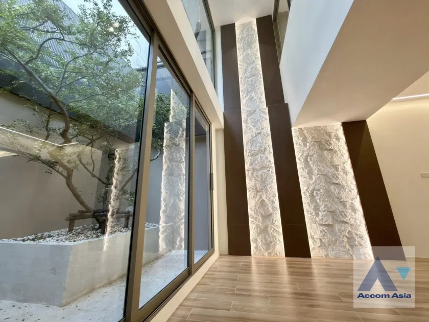 รูป 🔼🔽 AccomA 📩 Newly renovated 3 BR Townhouse in Khlong Tan Nuea (AA44321) - รูปที่ 5/20