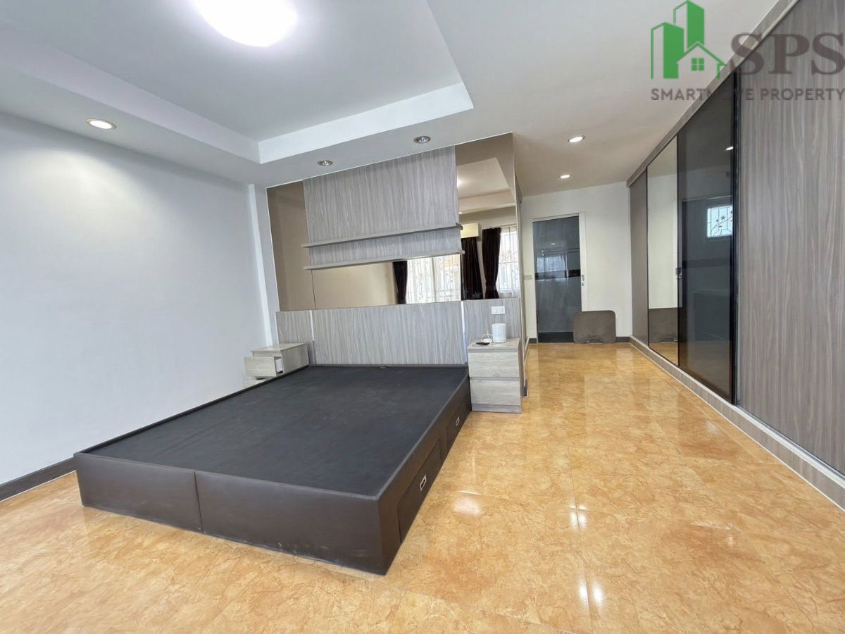 picture Townhouse for rent in Pattanakarn (SPSAD3618) - 13/22