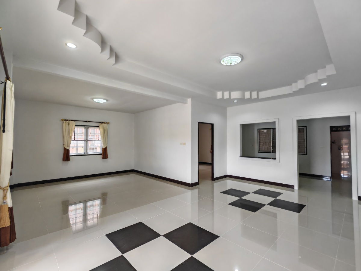 รูป บ้านเดี่ยว มบ.บุญรักษา2 ทำเลดีโซนโขดหิน(ระยอง) 71 ตรว. ปรับปรุงใหม่ พร้อมอยู่ได้เลย - รูปที่ 2/12