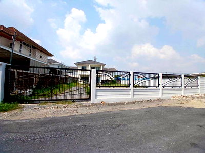 เช่าบ้านเดี่ยว เขตประเวศ : ให้เช่าบ้านเดี่ยวใหม่ ถ.เฉลิมพระเกียรติ ร.9 ใกล้สวนหลวง โทร.099-998-3897