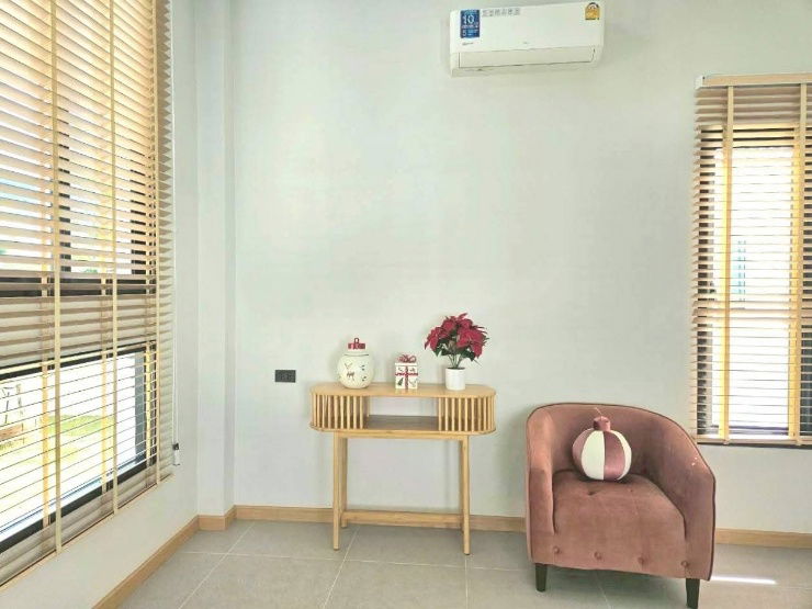 รูป ปล่อยเช่าพลูวิลล่าพร้อมเฟอร์ฯ พร้อมดาดฟ้าสำหรับปาร์ตี้ พลูวิลล่าขนาดใหญ่ ที่ดินกว้าง โซนหางดง ใกล้กาดฝรั่ง , โรงเรียนนานาชาติลานนา  - รูปที่ 26/30