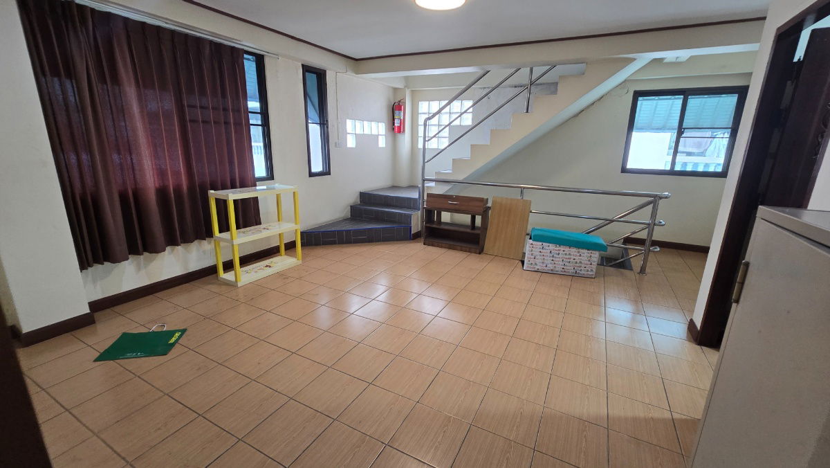 รูป HR3018ให้เช่าอาคาร 5ชั้น ซอย ประชาราษฎร์บำเพ็ญ 15 ห่างจากMRTห้วยขวาง 1 km เหมาะทำออฟฟิศ สำนักงาน - รูปที่ 26/42