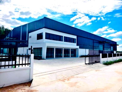 เช่าโรงงาน ที่ว่าการอำเภอบ้านบึง : ให้เช่าโรงงานใหม่ 3000 ตรม.ผังสีเหลือง นิคมพัฒนา พนัสนิคม ระยอง