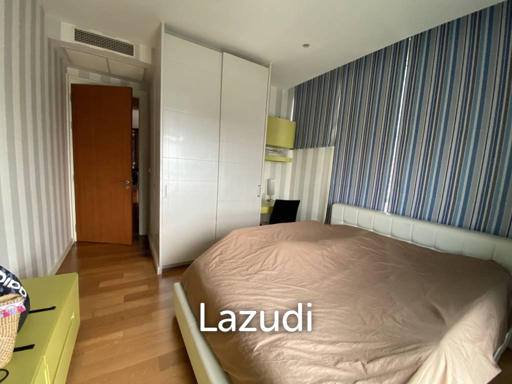 picture Stunning 2-Bed Condo With Skyline Views Bangkok - 9/18