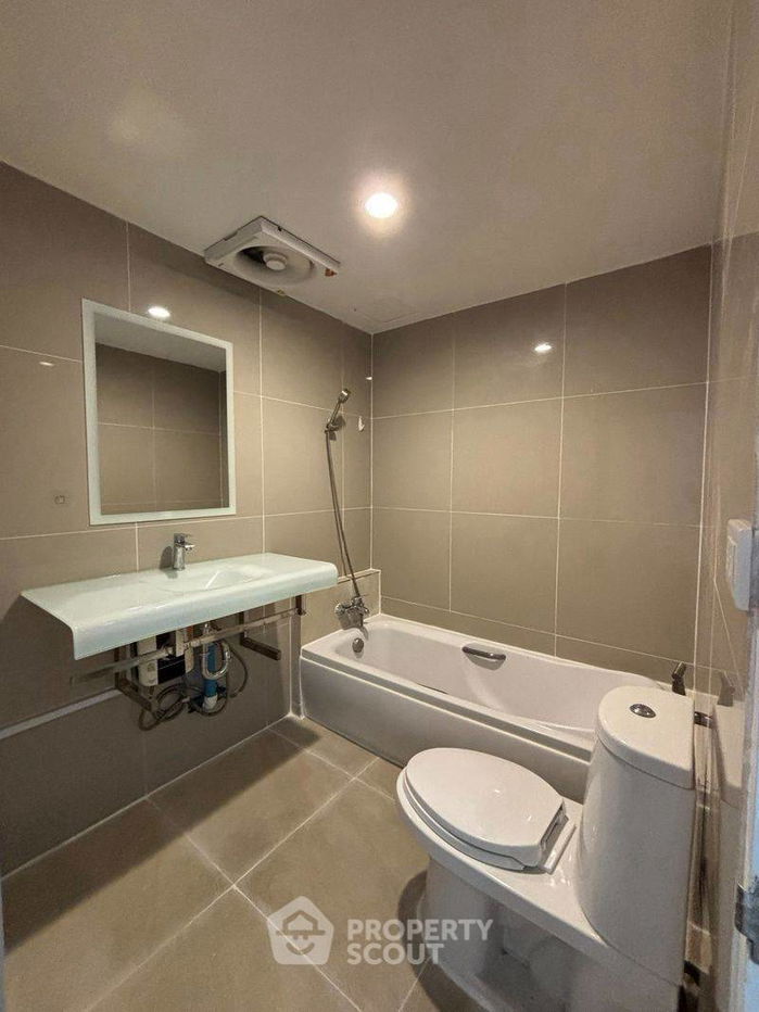 picture 2-BR Condo at The Waterford Diamond Tower Sukhumvit near BTS Phrom Phong (ID 2440805) - 13/15