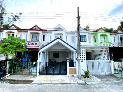 ทาวน์โฮม กรุงเทพมหานคร : ทาวน์เฮ้าส์ รีโนเวทใหม่ หมู่บ้าน เค.ซี.รามอินทรา 1 ซอยย่อย17 สามวาตะวันตก คลองสามวา แถมเฟอร์นิเจอร์ พร้อมอยู่