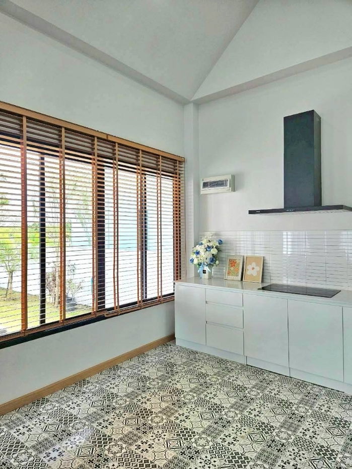 รูป ปล่อยเช่าพลูวิลล่าพร้อมเฟอร์ฯ พร้อมดาดฟ้าสำหรับปาร์ตี้ พลูวิลล่าขนาดใหญ่ ที่ดินกว้าง โซนหางดง ใกล้กาดฝรั่ง , โรงเรียนนานาชาติลานนา  - รูปที่ 11/30