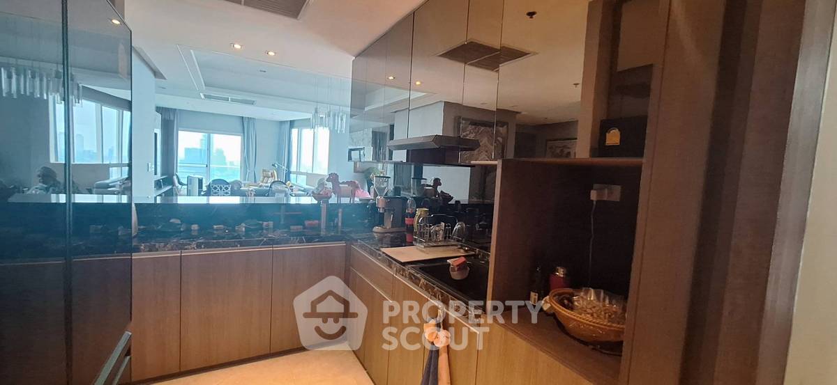 รูป คอนโด 3-ห้องนอน ที่ มิลเลนเนียม เรสซิเด้นส์ แอท สุขุมวิท คอนโดมิเนียม ใกล้ BTS อโศก (ID 2442719) - รูปที่ 5/33