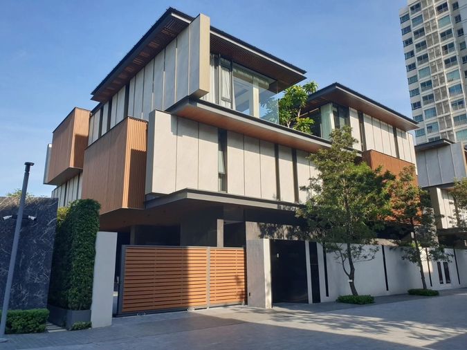 ขายบ้านเดี่ยว 7 ห้องนอน 1600 ตร.ม. 200 ตร.ว. ซันเล เรสซิเดนเซส