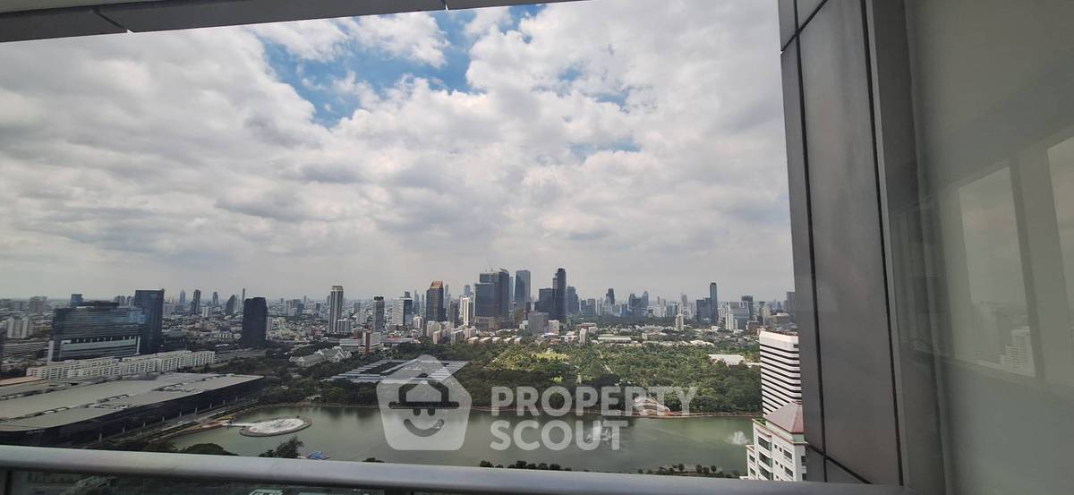 รูป คอนโด 3-ห้องนอน ที่ มิลเลนเนียม เรสซิเด้นส์ แอท สุขุมวิท คอนโดมิเนียม ใกล้ BTS อโศก (ID 2442719) - รูปที่ 21/33