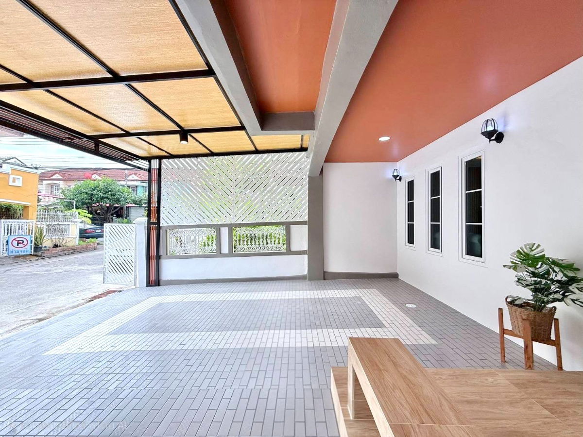 รูป ทาวน์เฮ้าส์ รีโนเวทใหม่ แต่งสวยพร้อมอยู่ มีเฟอร์ หมู่บ้าน เคซี.รามอินทรา5 ถนนพระยาสุเรนทร์40 คลองสามวา ใกล้ทางด่วนจตุโชติ - รูปที่ 6/23