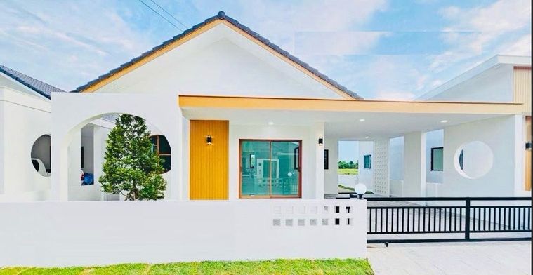 ขายบ้านเดี่ยวชั้นเดียว 3 ห้องนอน 2 ห้องน้ำ 1 ห้องครัว 2 ที่จอดรถ