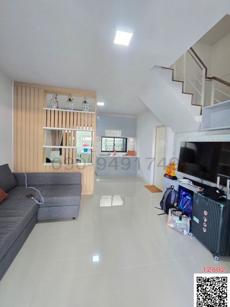 ทาวน์โฮมให้เช่า : เช่า บ้าน 3 ชั้น หมู่บ้าน กลางเมืองศรีนครินทร์ อ่อนนุช เฟอร์นิเจอร์ครบพร้อมเข้าอยู่