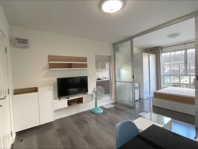 Line id : @mheeploichao - ปล่อยเช่าดีคอนโดนครระยองชั้น 3 วิวสระ ติดถนนสุขุมวิท หลัง go wholesale ระยอง