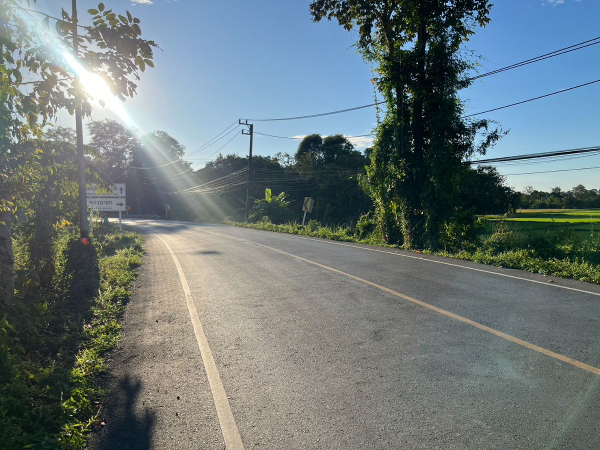 รูป ขายที่ดินลาดเชิงเขา เนื้อที่ 142 ตารางวา มีโฉนด ติดถนนหลวง ขายพร้อมโอน 950000 - รูปที่ 18/30