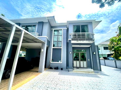 Houses for rent Airport Link Ban Thap Chang  :  Perfect Masterpiece Rama 9   House For Rent / Line : @mintocondo