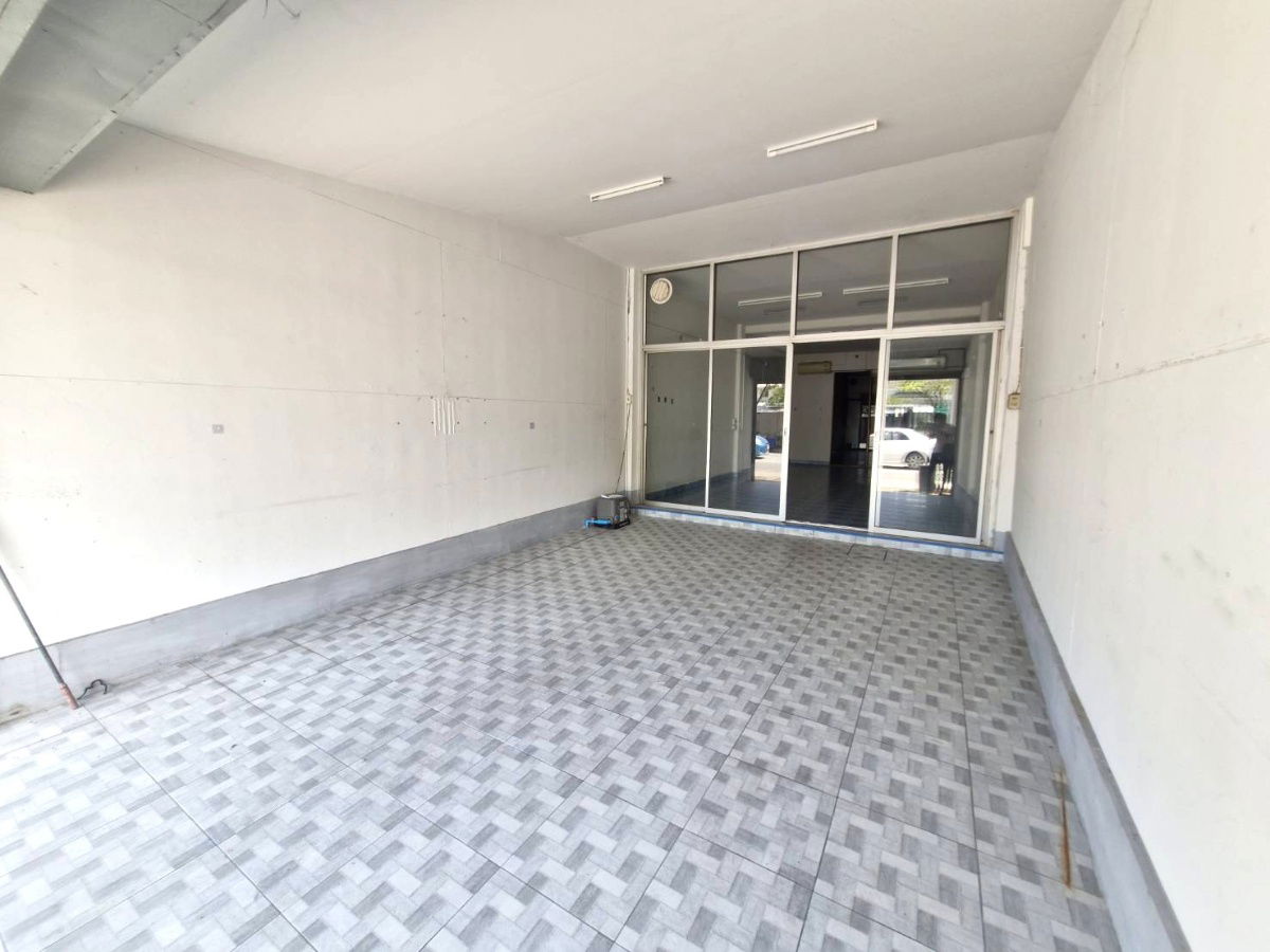 รูป ให้เช่า อาคารพาณิชย์ หน้าหมู่บ้านมโนรมย์ 4 ทำเลดี ติดตลาด ราคาถูก ถนนเลียบคลองสอง - รูปที่ 3/30