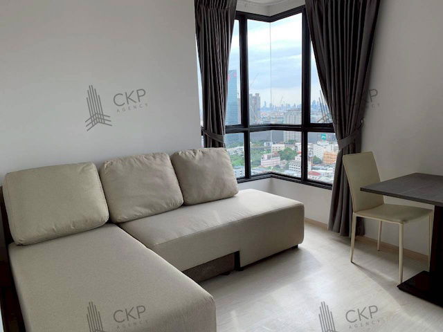 picture Condo Elio Del Nest, located on Udomsuk Road, accessible by multiple routes, close to the BTS and shopping malls, with tenants. - 3/8