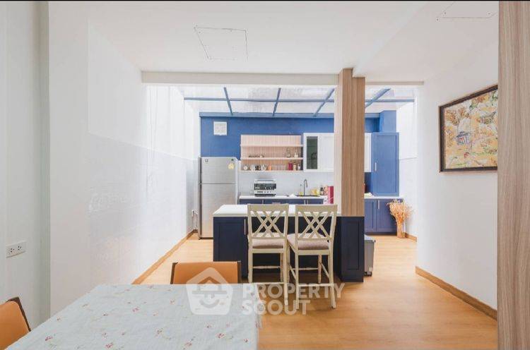 รูป ทาวน์เฮาท์ 3-ห้องนอน ใน หนองค้างพลู (ID 2430815) - รูปที่ 6/9