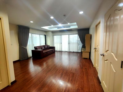 Condos for rent : For Rent Premier Thonglor condominium 6th floor Near BTS Prompong