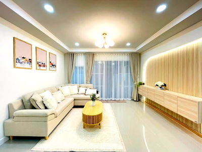 Townhouses for rent Wat Umong Suan Puthatham : Two-storey townhouse for rent Near Nimman, near Chiang Mai University